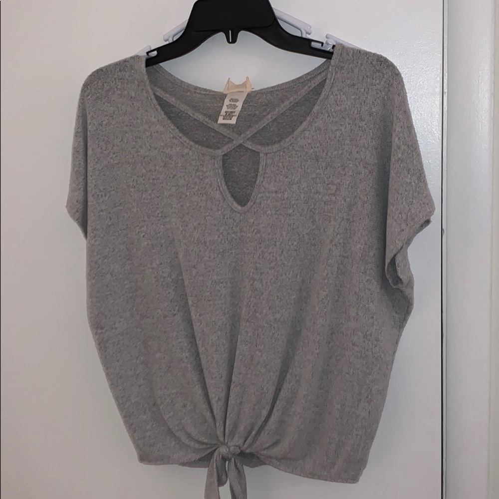 Gray Tshirt